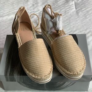 JLo Jennifer Lopez Larenn Espadrille Platform